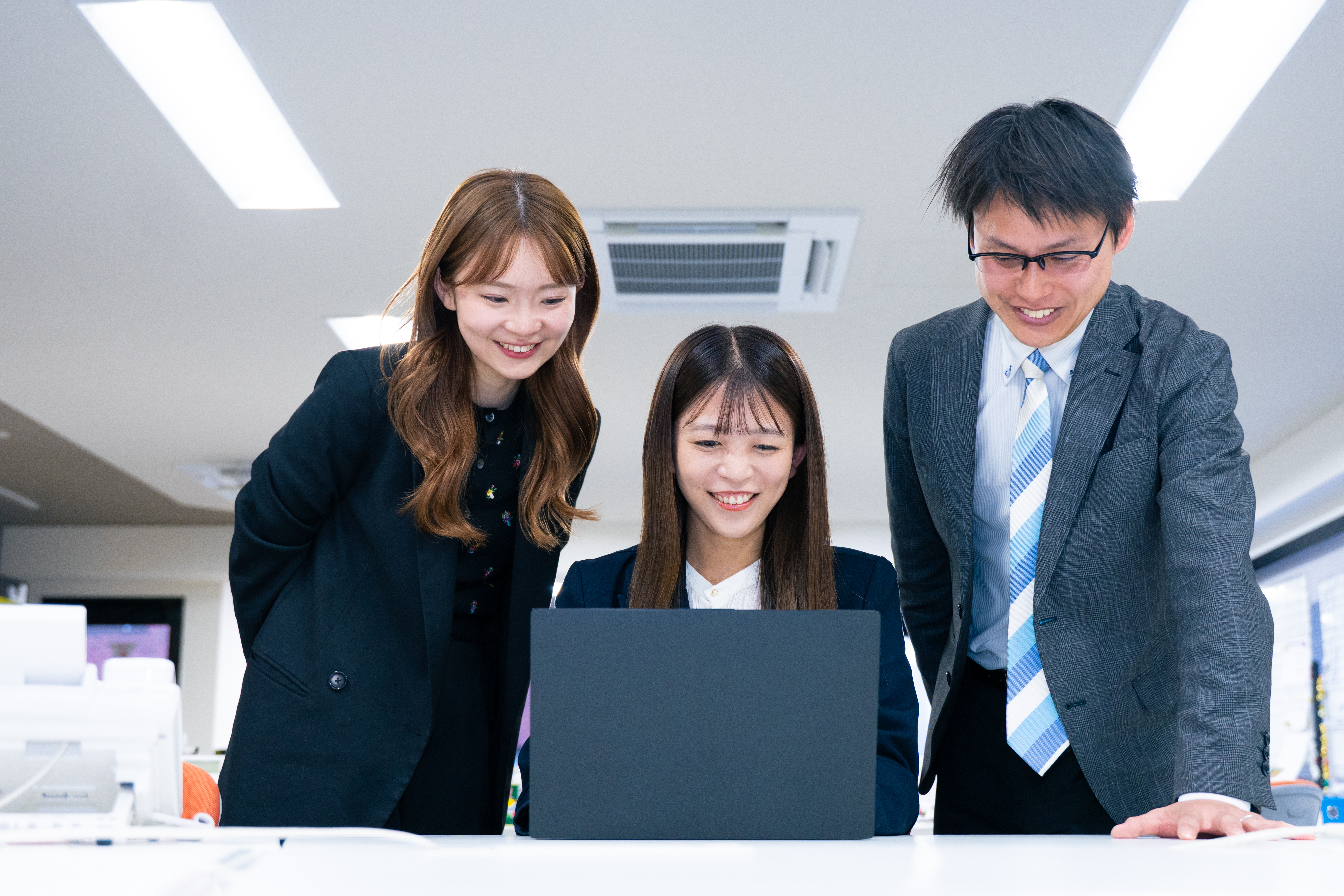 【企画力・コミュニケーション力を磨く】<br>採用広告の制作体験、実務体験等を通して仕事にリアルに触れよう!|125