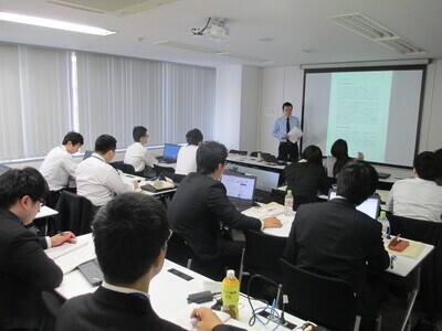 【課題解決力・想像力を鍛える】<br>グループディスカッションやCAD操作を通じて、幅広い力を身に着けることができる！意外な才能に目覚めるかも！｜146