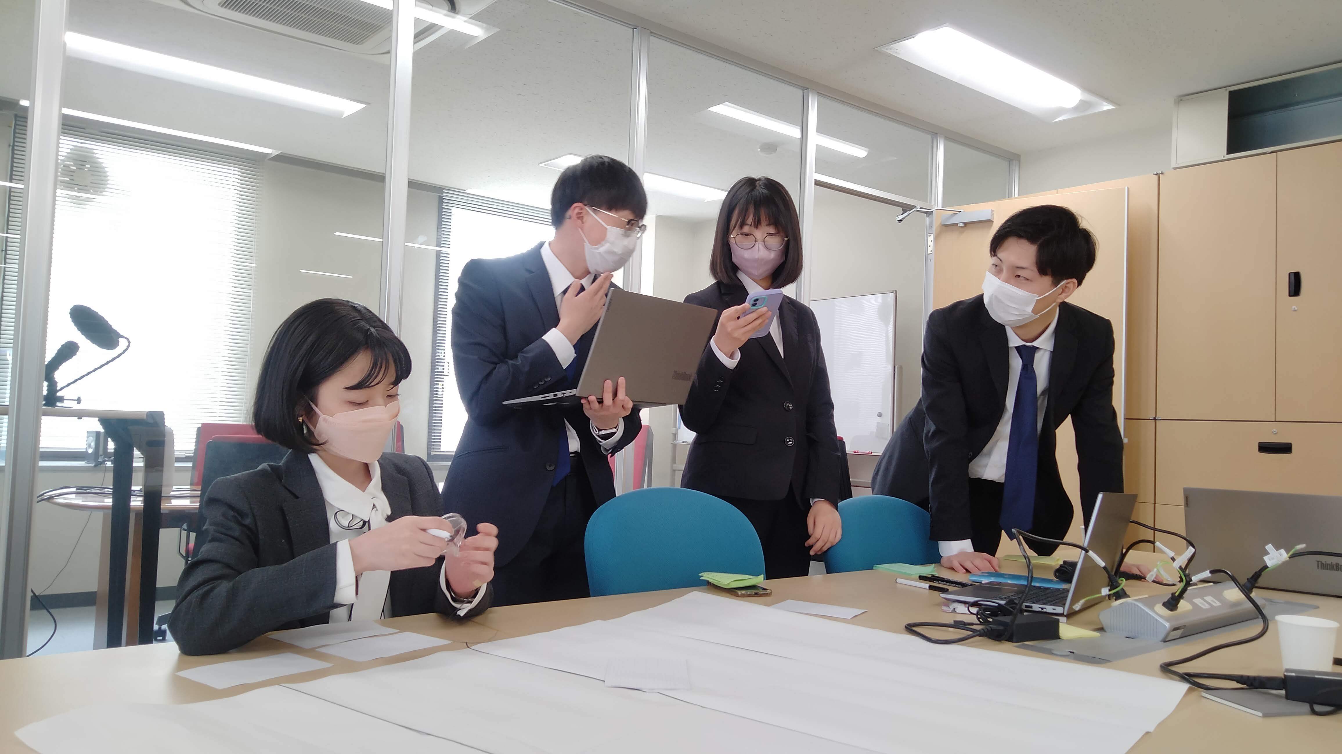 【論理的思考と問題解決力を高める】<br>実際のビジネス課題をITでどう解決するかを考えるやSE体験などを通して、業界理解を深められる就業体験|113